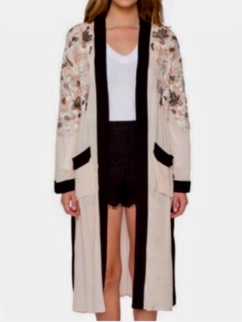 Willow & Clay Cream Duster Robe Black Trim Embroidered Beaded Kimono Cardigan S